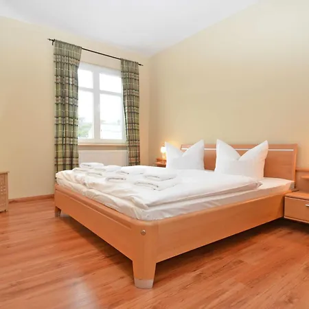 Seerose - 10 Seerose * Sellin (Rugen)